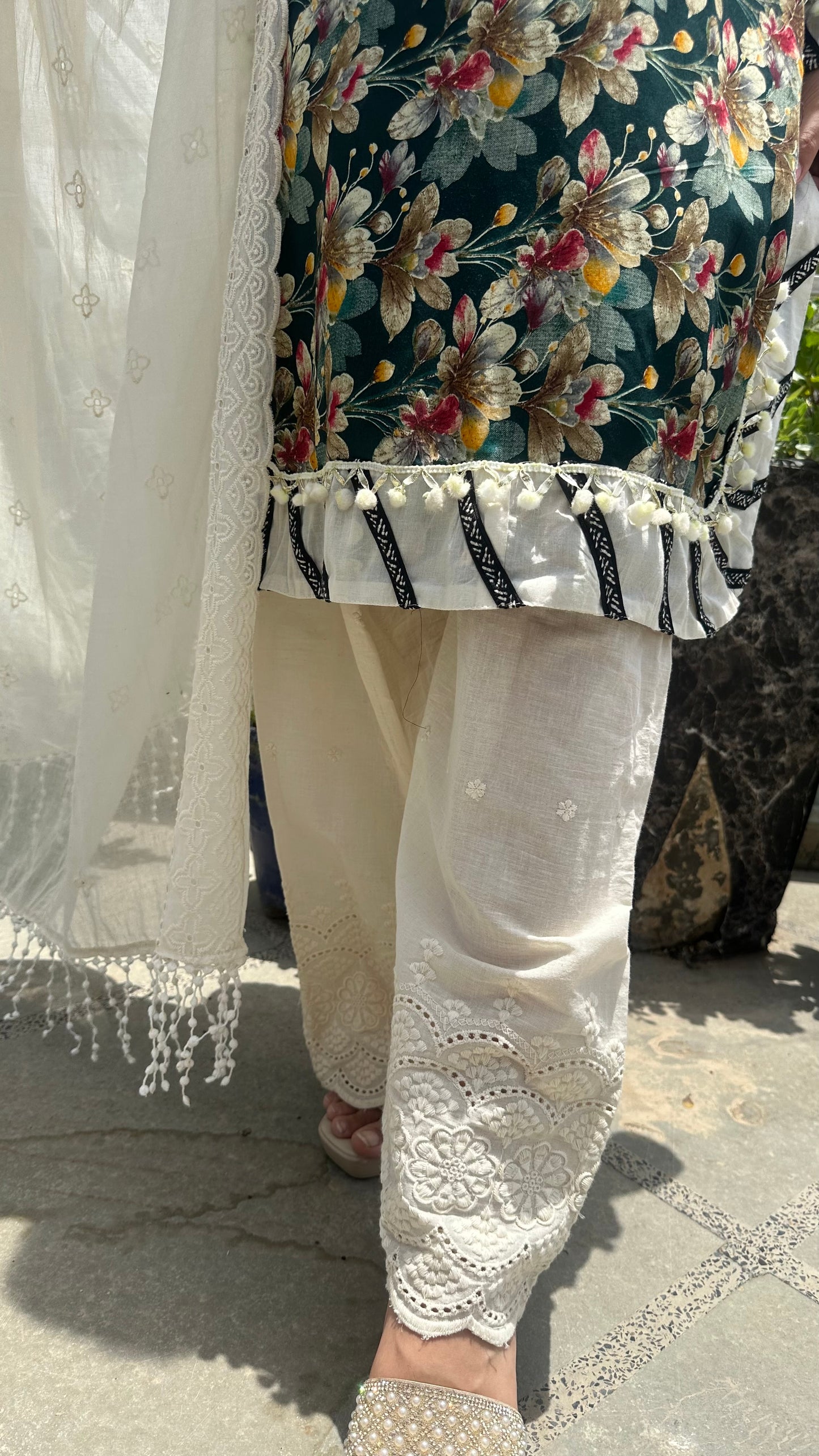 CHIKAN FARSHI SET
