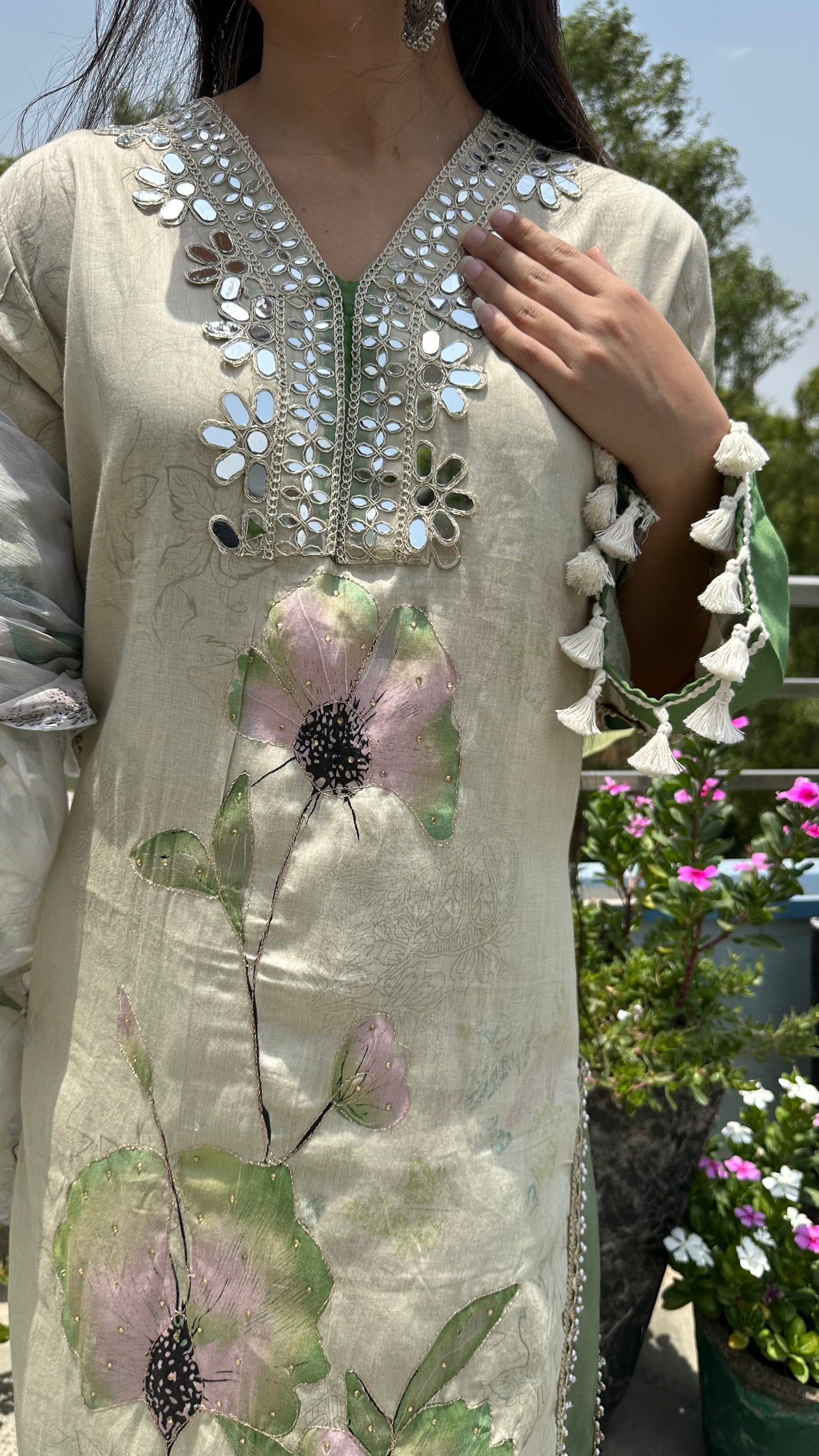 CREAM MIRROR FARSHI SETS