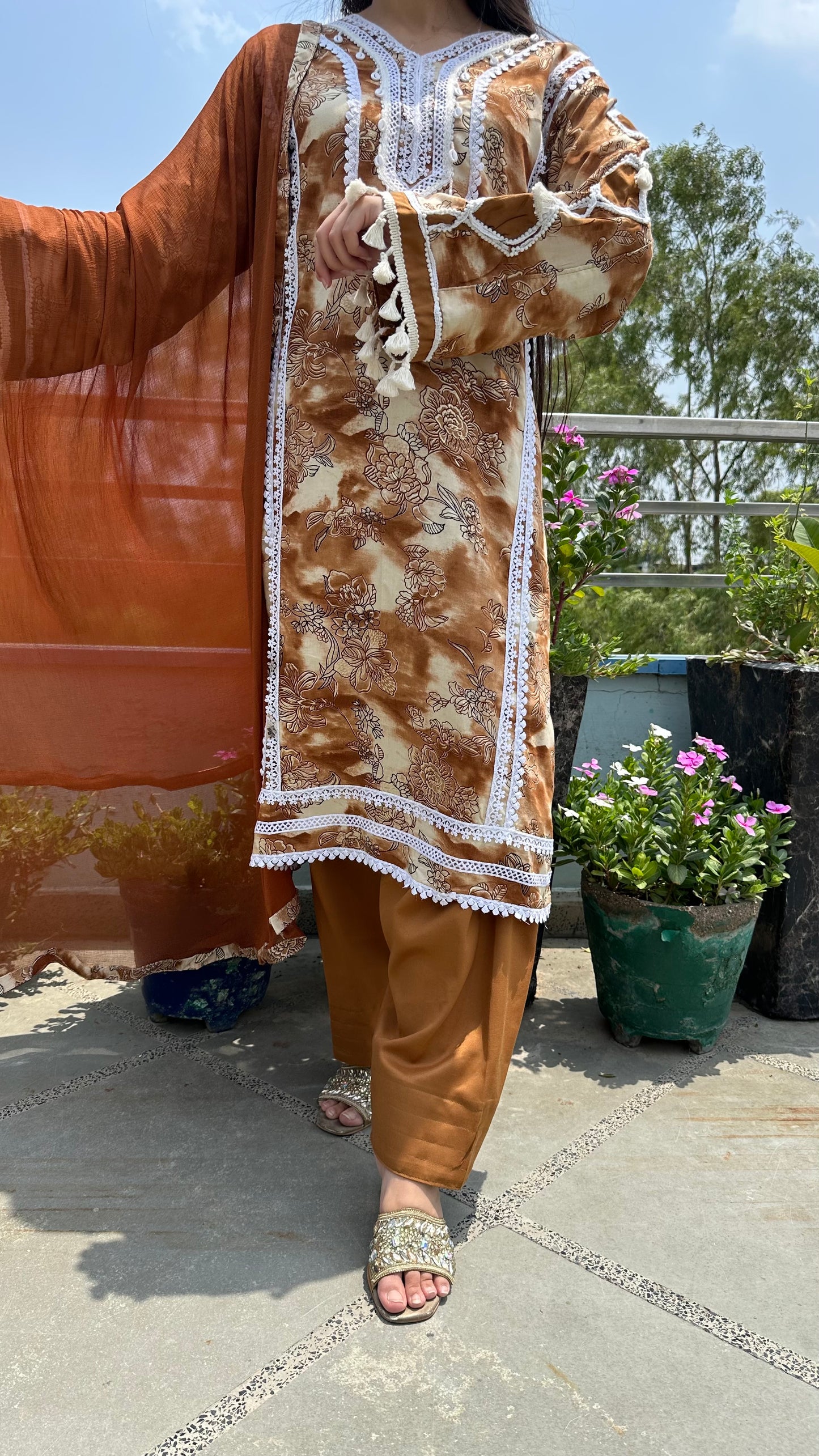 RAYON LACE FARSHI SETS
