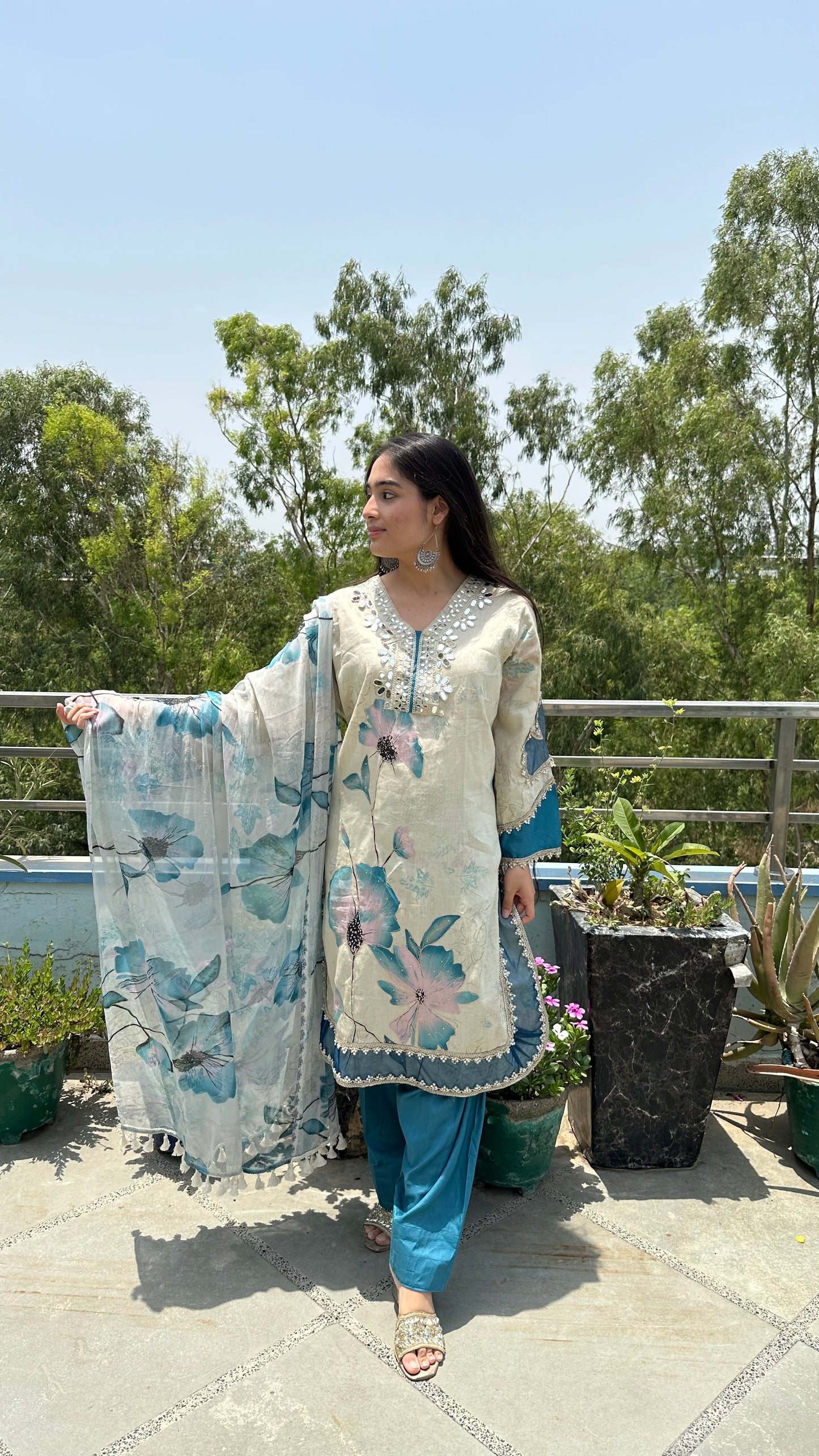 CREAM MIRROR FARSHI SETS
