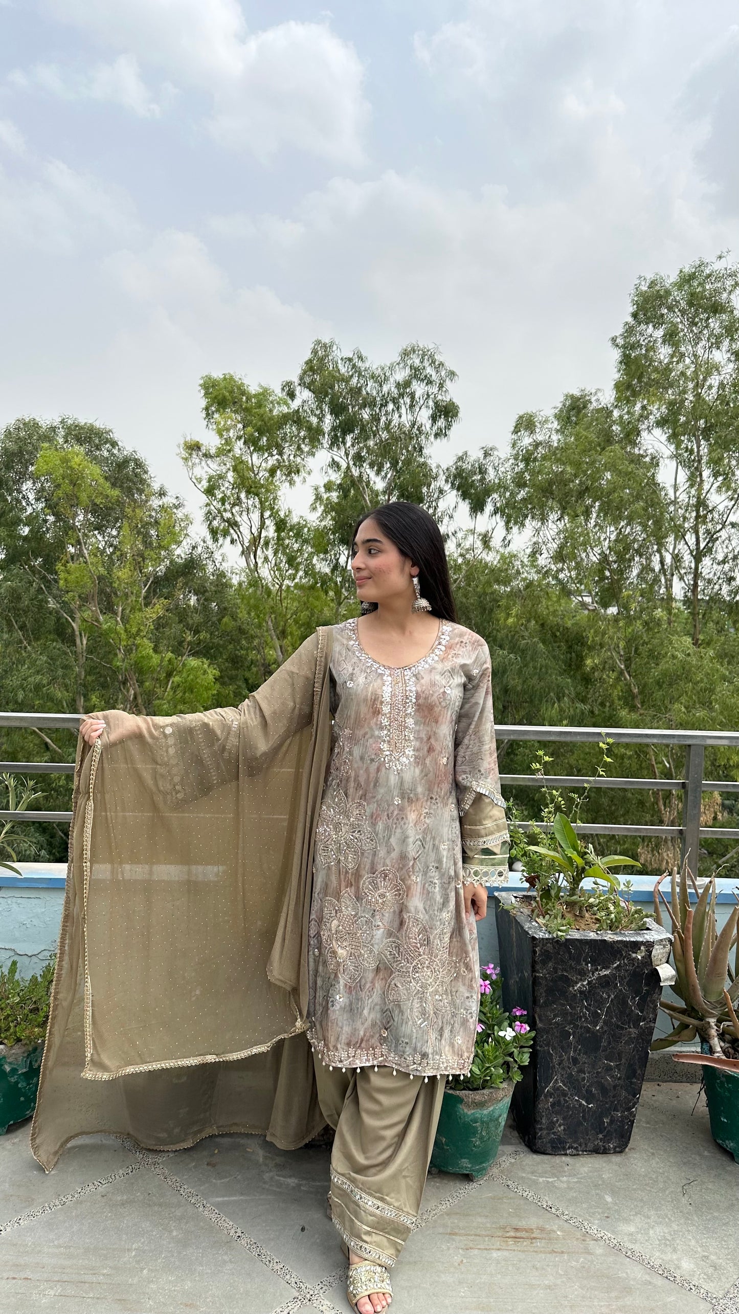 CHINNON FARSHI OLIVE SET