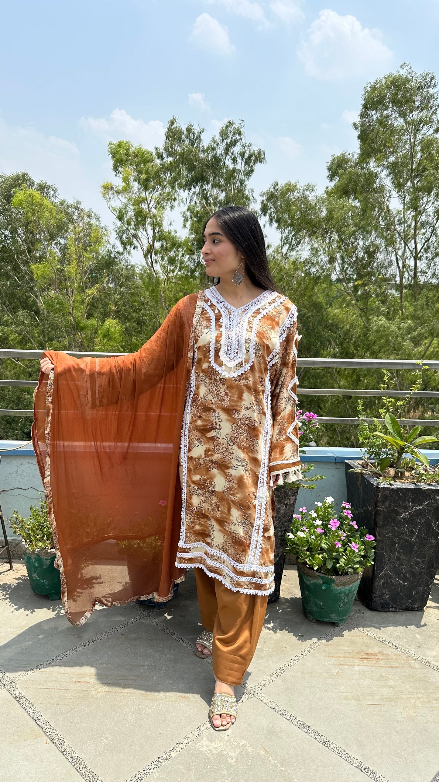 RAYON LACE FARSHI SETS
