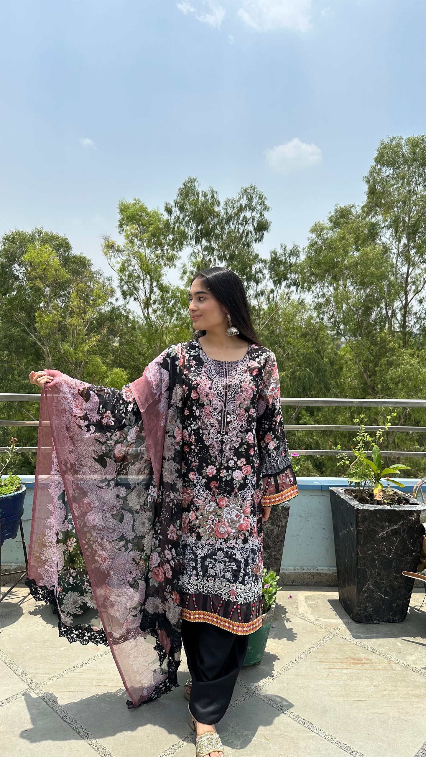 BLACK FORAL COTTON SET