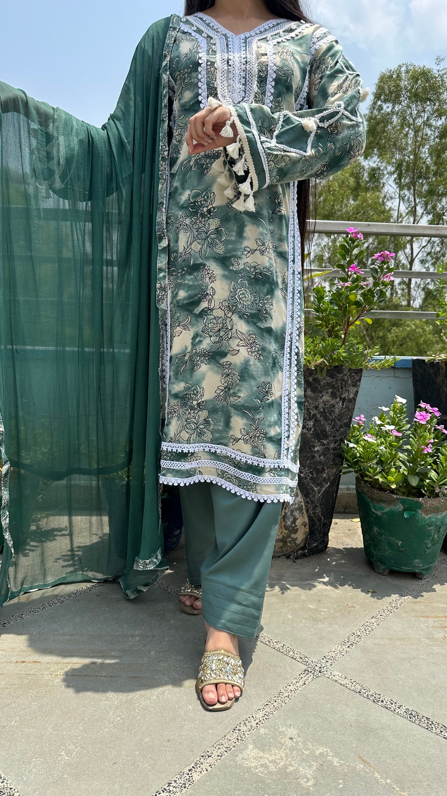 RAYON LACE FARSHI SETS