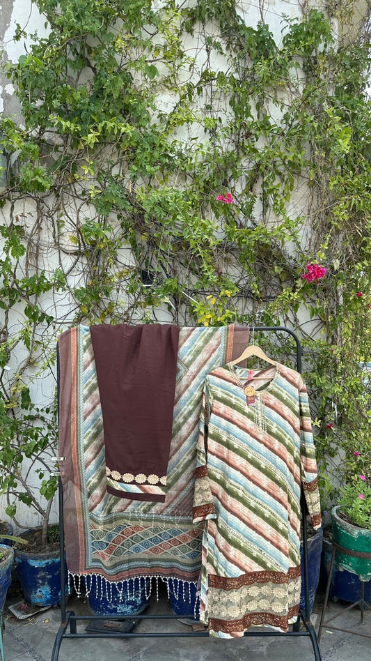 RAYON HAND EMBROIDERED FARSHI SET