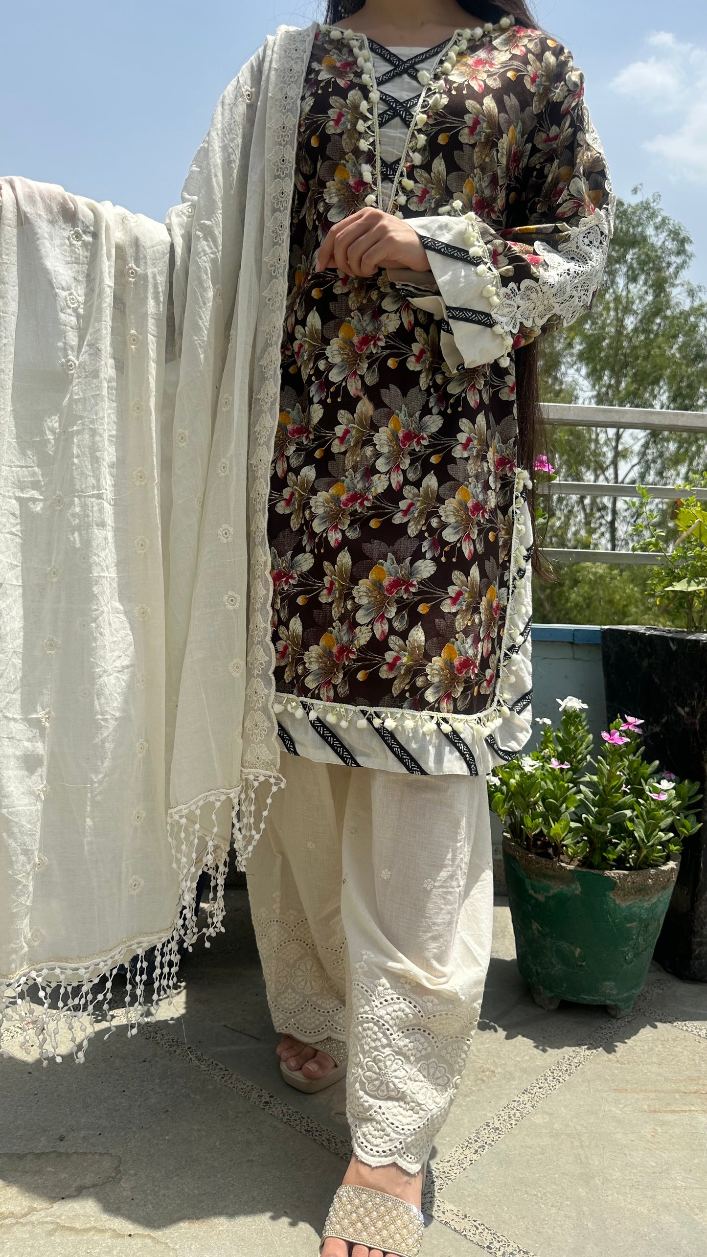 CHIKAN FARSHI SET