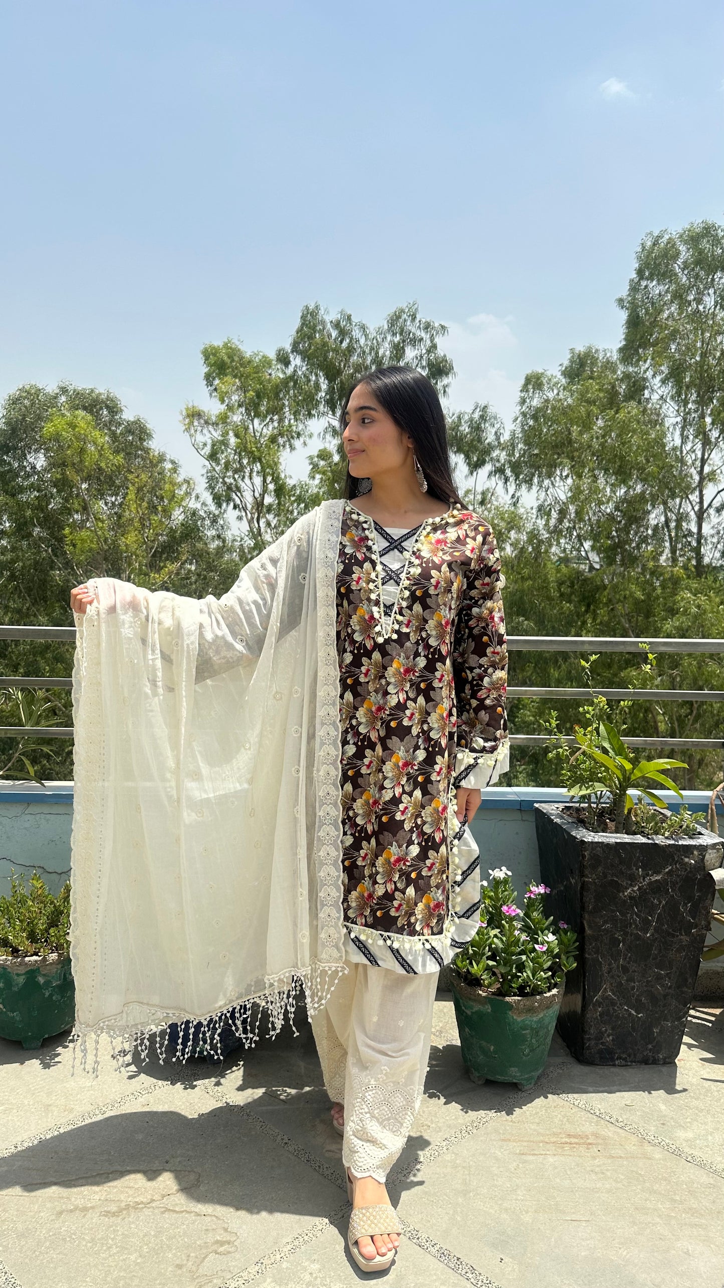 CHIKAN FARSHI SET