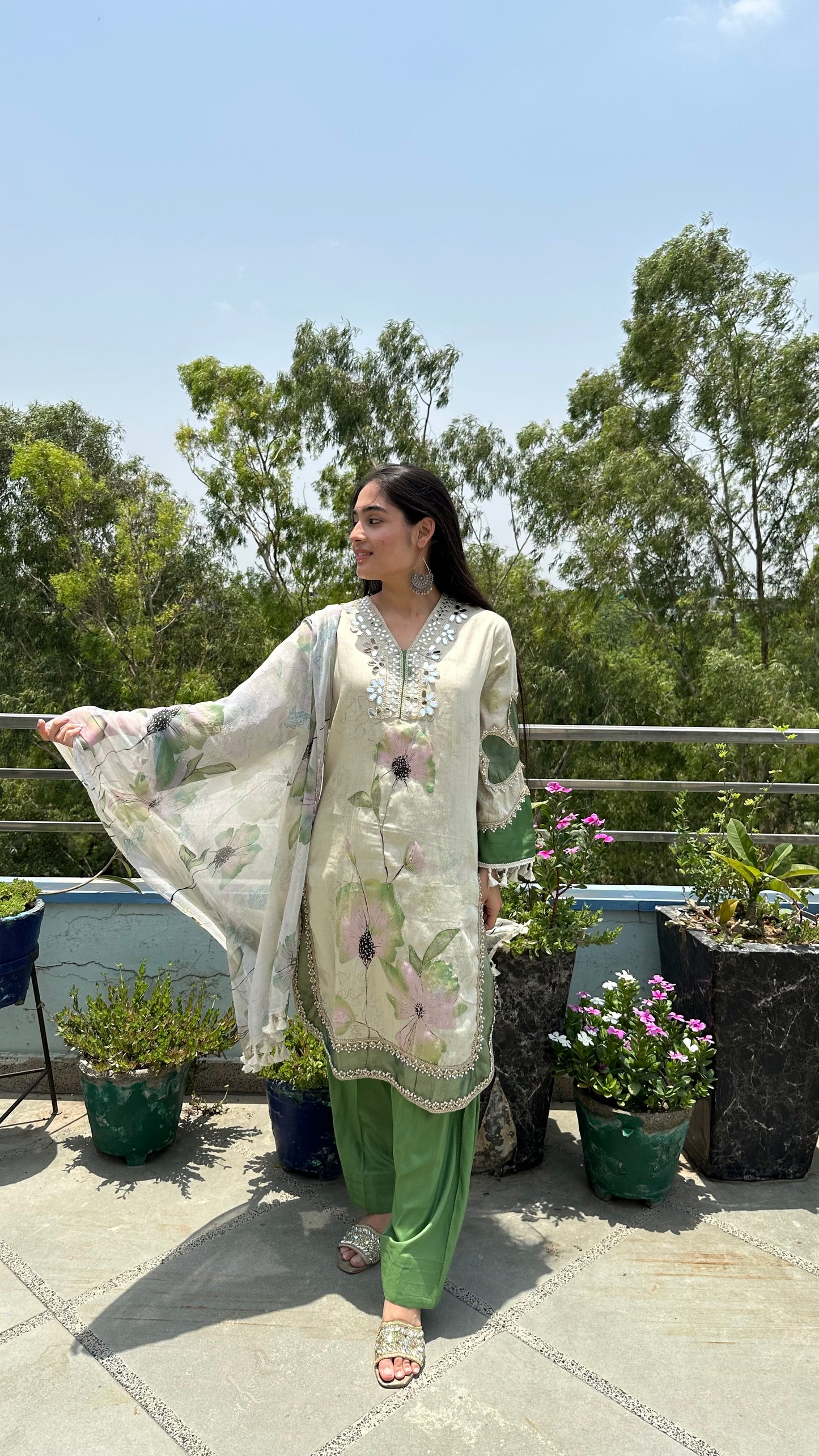 CREAM MIRROR FARSHI SETS